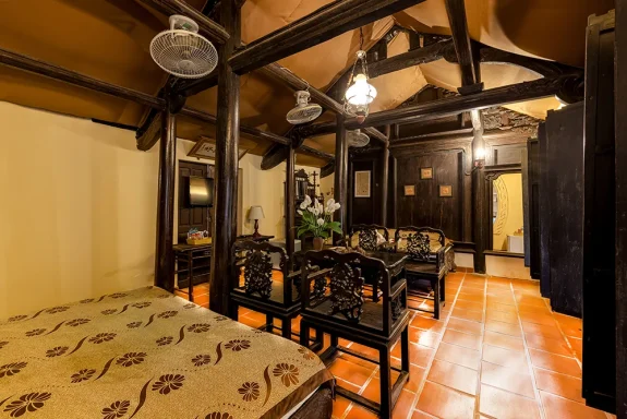 TĐ – Nhà Địa Chủ