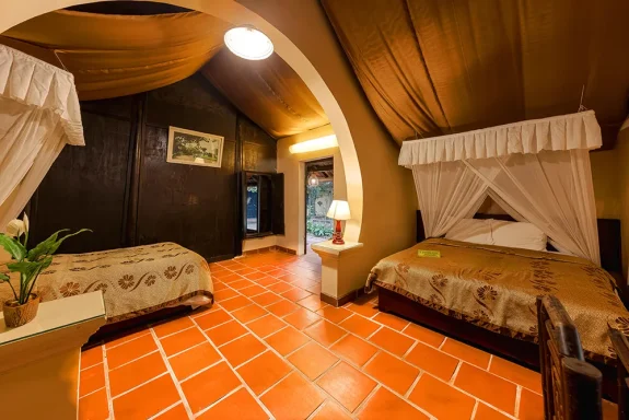 TĐ – Nhà Địa Chủ