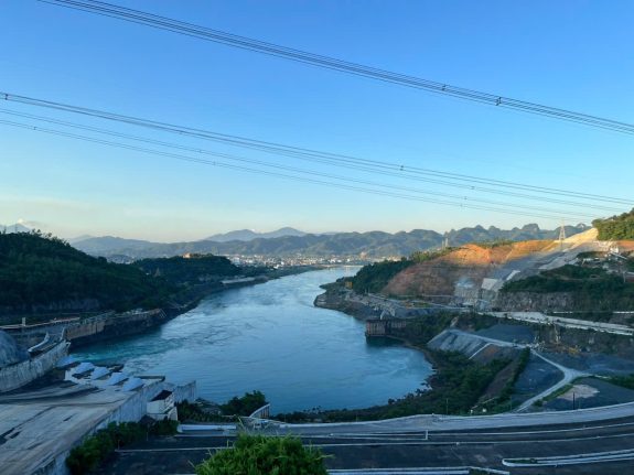 Hoa Binh Dam in Vietnam.jpg